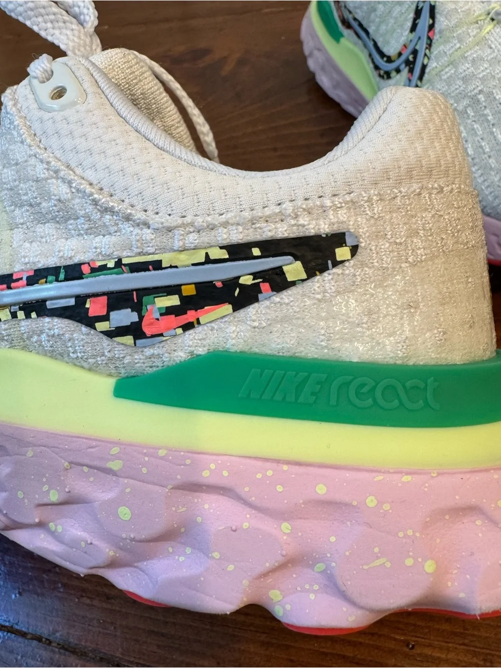 Nike- Infinity React 3 Road Running Shoes. Confetti. Size 9
